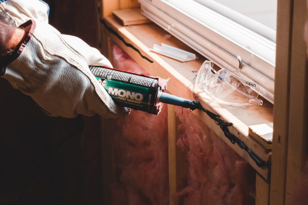 Deciding between Silicone Caulk and Polyurethane Caulk 5 caulk
